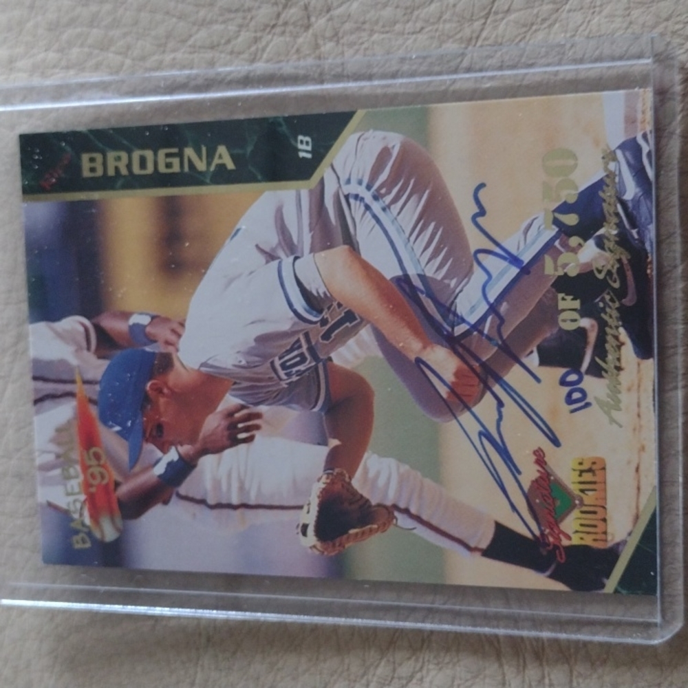 Rico Brogna signature Rookies card. Autographed baseball card 100 of 5750